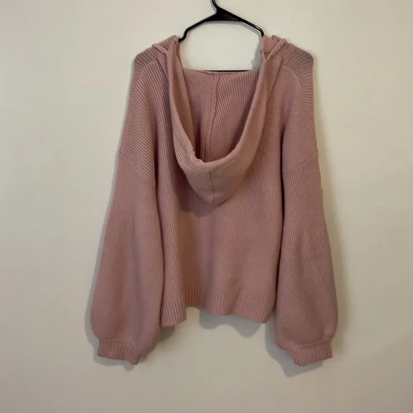 Everyone needs a soft pink hoodie like this - Picture 5 of 5